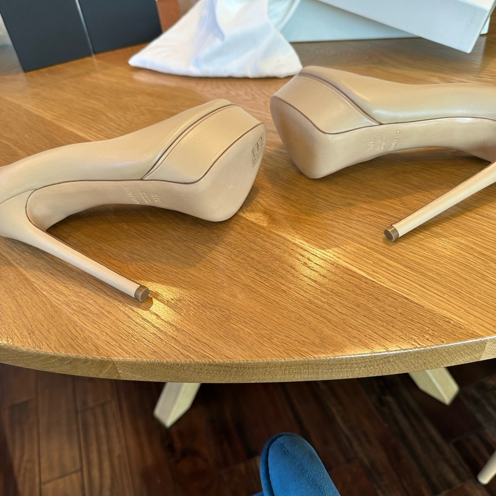 Casadei NWT Beige Peep Toe Platform Pumps Heels Size 37 1/2 - Picture 5 of 5